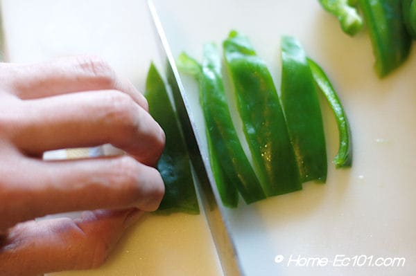 How to Dice a Bell Pepper 7